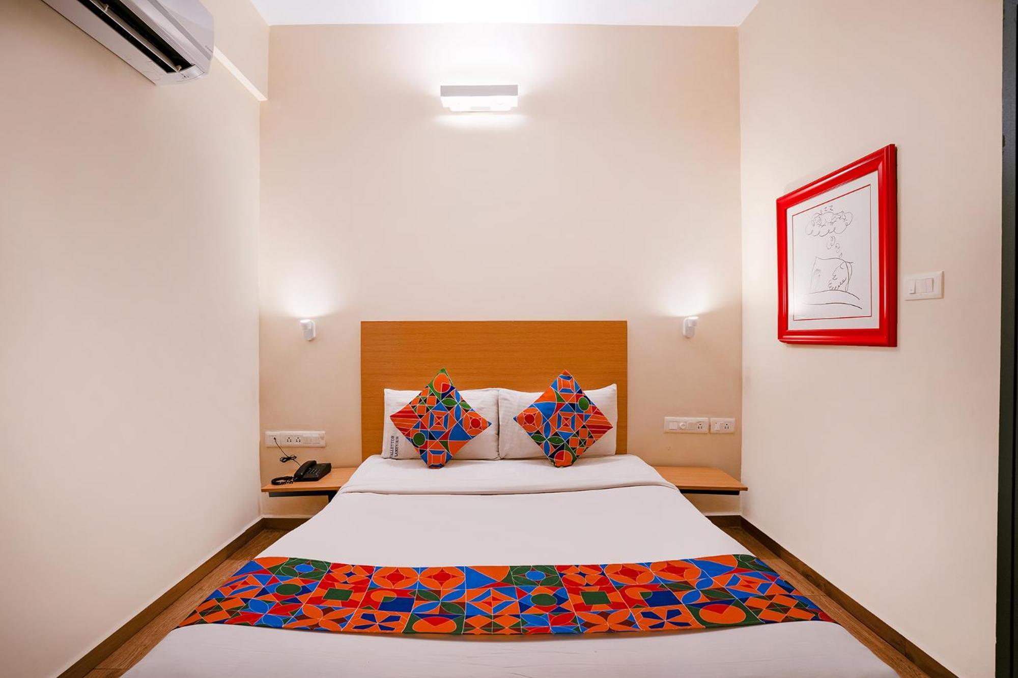 Fabhotel Royal Sterling- Manyata Tech Park Бангалор Экстерьер фото